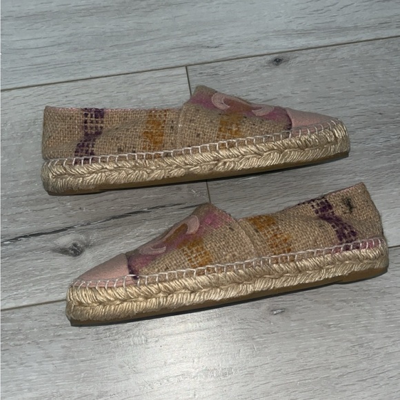 Authentic tweed Chanel espadrilles - Picture 2 of 5